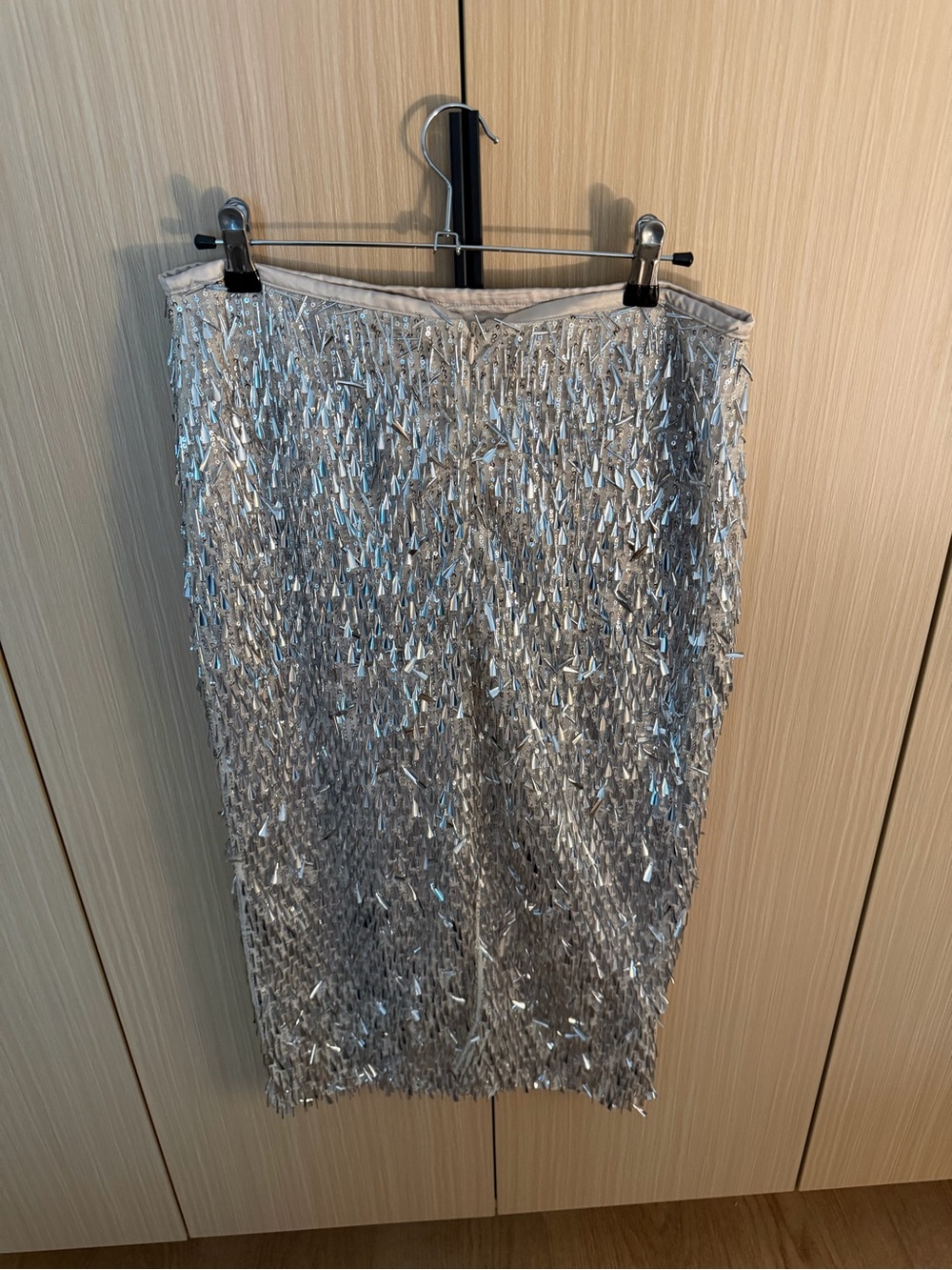 Zara Silver Sequin Pencil Skirt, never worn - Picture 3 of 5